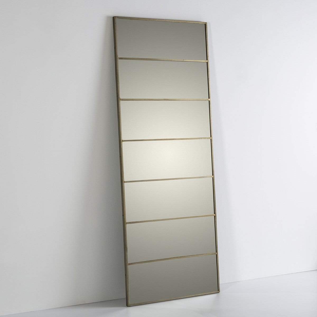 FullLength Glass Mirror with Golden Metal Design KNB